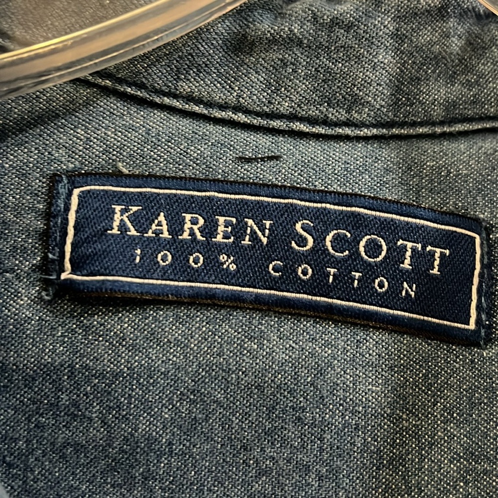 Karen Scott‎ - 100% cotton, Blue Denim Shirt with Festive Patches - Picture 5 of 7